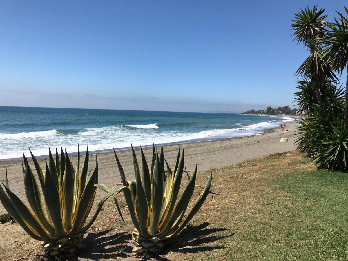 Marbella - Estepona Beach Frontline Apartment Bagian luar foto